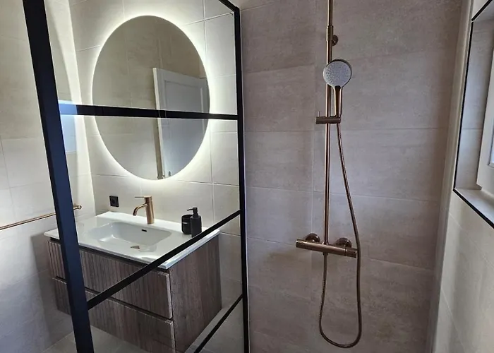 Dom wakacyjny Casa Do Cervo, Boshof 6 Luxe Met Overdekt Terras